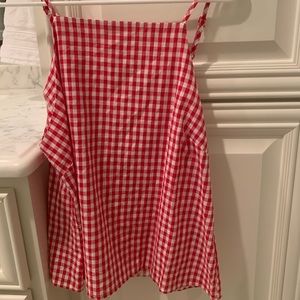 Super cute summery checkered tank top!